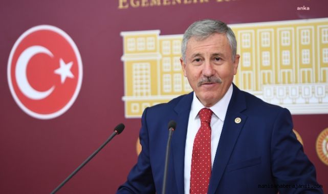 Manisa'da Büyükşehir Belediye Başkanlığı Yarışı Heyecanlanıyor: Selçuk Özdağ Adaylığını Açıkladı