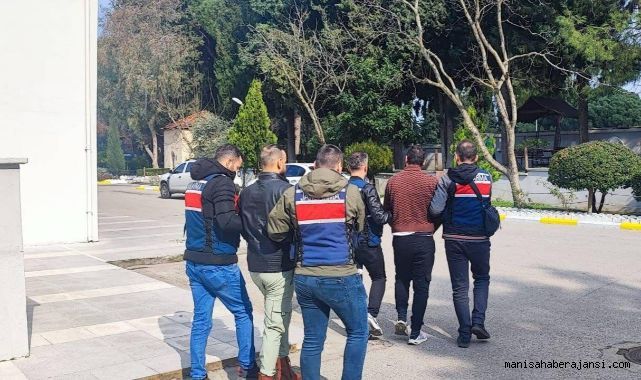 Manisa'da PKK/KCK-PYD/YPG Silahlı Terör Örgütü Üyesi İki Kişi Yakalandı