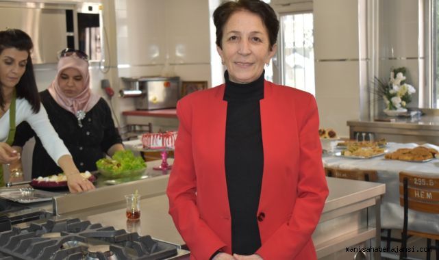 Yunusemre Halk Eğitimi Merkezi Geleceğin Pasta Ustalarını Yetiştiriyor