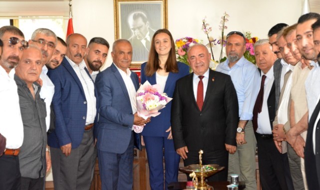 Manisa Bitlisliler Kültür ve Dayanışma Derneğinden Şehzadelere Hayırlı Olsun Ziyareti