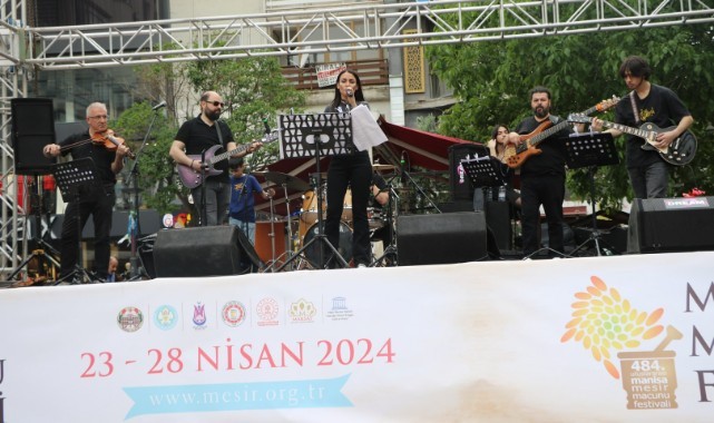 Manisa'da "Sokakta Müzik Var"
