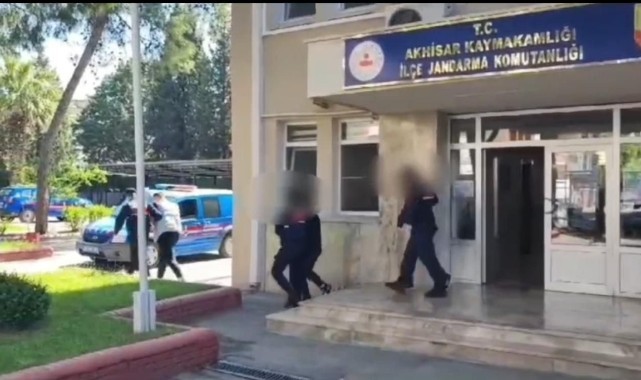 Akhisar Jandarma, hırsızlara göz açtırmıyor.