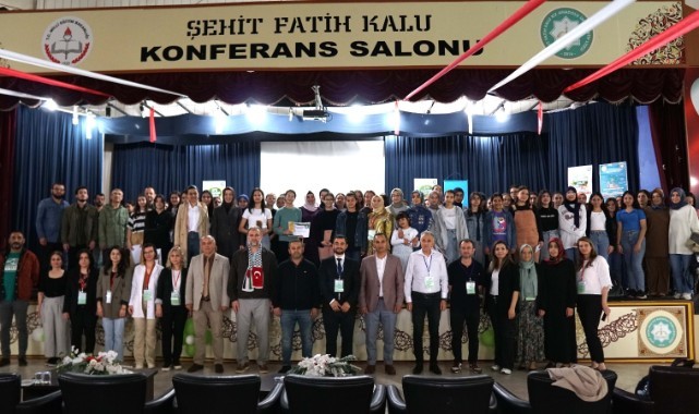 'Aynı Gökyüzü Altında' Defilesi Büyüledi