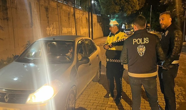 Manisa’da Hırsızlık ve Trafik Denetimleri: 5 Aranan Şahıs Yakalandı!