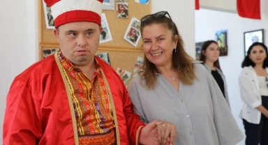 Yunusemre Belediyesi Muradiye Engelsiz Yaşam Merkezi Öğrencileri 19 Mayıs’ı Coşkuyla Kutladı