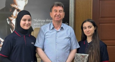 Manisa Arif Çeler Kız Anadolu İmam Hatip Lisesi Öğrencilerinden Büyük Başarı!