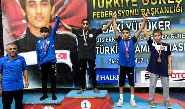 YUNUSEMRELİ GÜREŞÇİ RAMAZAN ÖZMAN ORDU'DAN BRONZ MADALYA İLE DÖNDÜ
