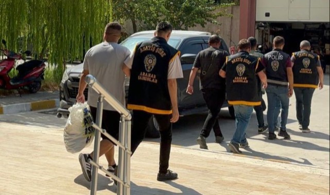 Aranan 24 Kişi Yakalandı