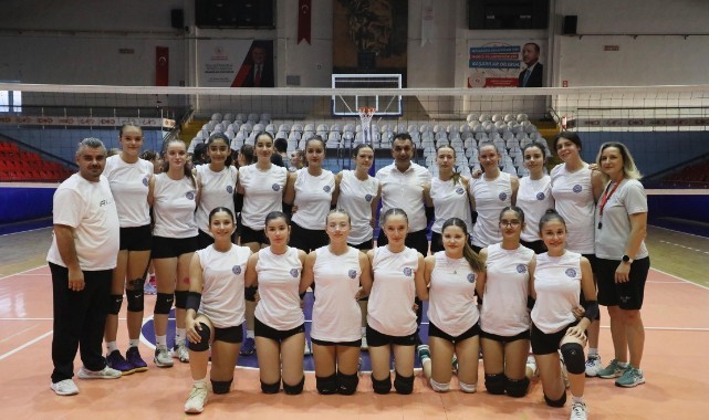 ŞEHZADELER'DE KADIN SPOR BRANŞLARINDA İDDİALI BİR BAŞLANGIÇ YAPTI
