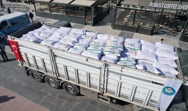 Büyükşehir’den çiftçilere tohum desteği