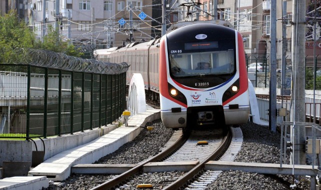 DEMİRYOLLARI İLE 8 AYDA TÜRKİYE NÜFUSUNUN İKİ KATI YOLCU TAŞINDI