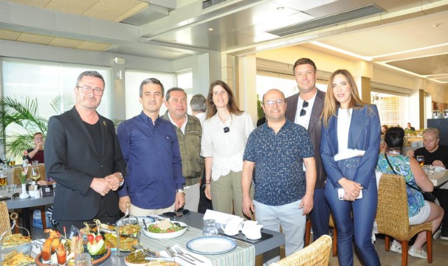 ÇEŞME SKAL DÜNYA KONGRESİNİ TAÇLANDIRDI