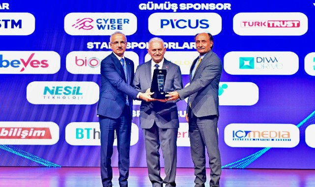 SOSYAL MEDYA TEHDİT ALANI OLMAYACAK