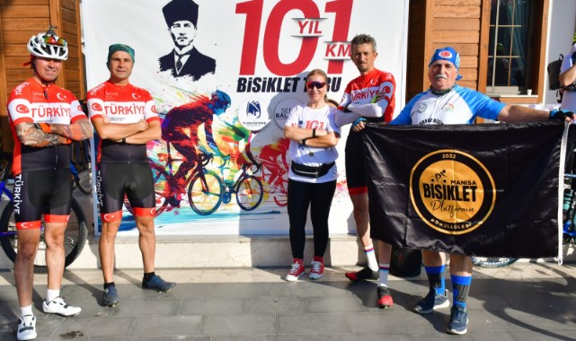YUNUSEMRE'DE CUMHURİYET İÇİN 101 KİLOMETRE PEDAL ÇEVİRDİLER