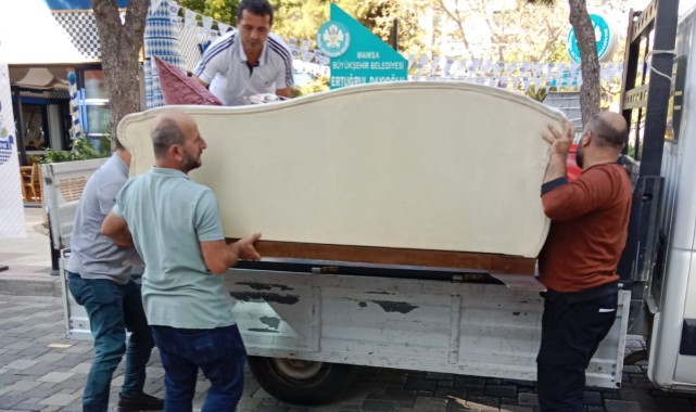 YUNUSEMRE İLE İHTİYAÇ SAHİBİ VATANDAŞLARIN YÜZÜ GÜLÜYOR