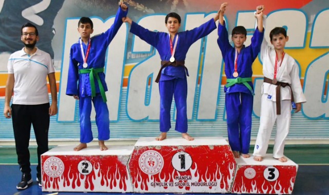 YUNUSEMRELİ MİNİK JUDOCULARDAN MADALYALARA AMBARGO