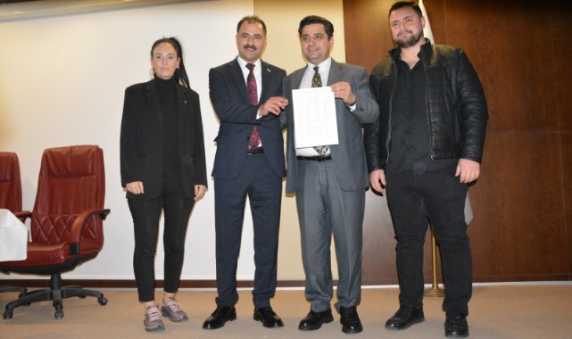 AK Parti Şehzadeler İlçe Yönetimi Resmen Görevde