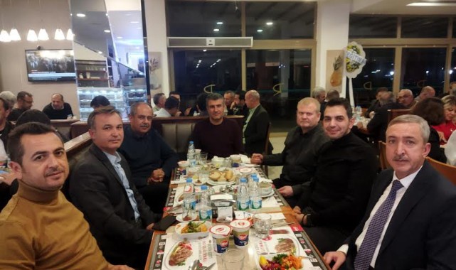 Akhisar İlçe Milli Eğitim Müdürlüğü "Vefa Gecesi" Düzenledi