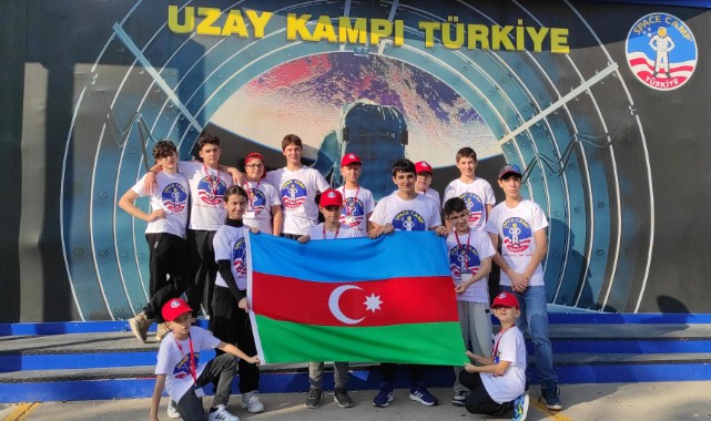 AZERBAYCANLI ÖĞRENCİLER UZAY KAMPI'NDA EĞİTİM ALDI