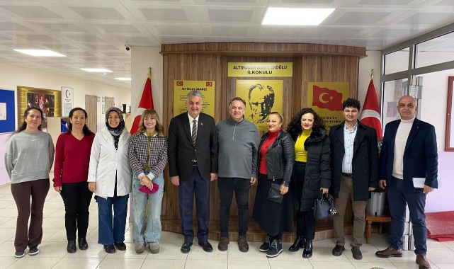 Başkan Öğretmenleri unutmadı