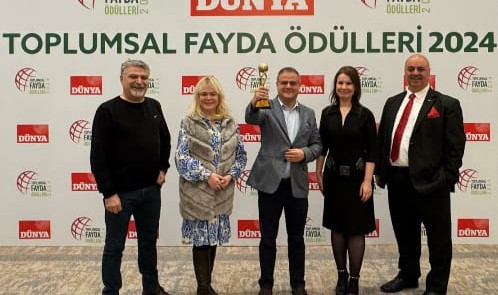 HAKAN BERKTAŞ E5 GLOBAL TRADE İLE ÖDÜLE YÜRÜYOR