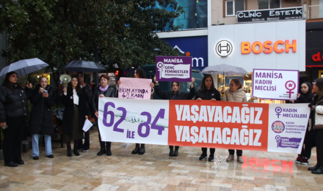 Manisa'da Kadınlar 25 Kasım'da Kararlılıklarını Gösterdi