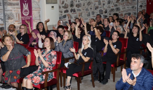 Şehzadeler ve Manisa Lisesi'nden Anlamlı Öğretmenler Günü Etkinliği