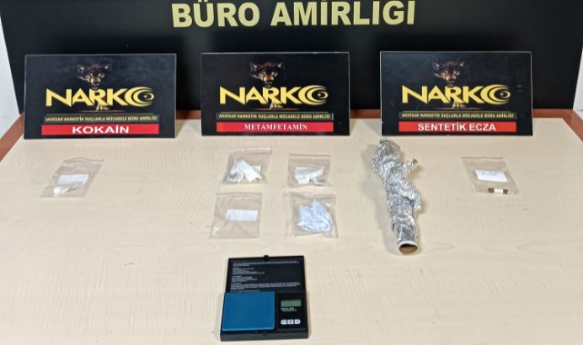 Akhisar'da Uyuşturucu Operasyonu: Metamfetamin ve Kokain Ele Geçirildi