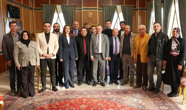 Manisa Balıkesirliler Kültür ve Yardımlaşma Derneği'nden Yunusemre Belediye Başkanı'na Ziyaret
