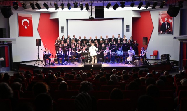 Manisa’da “Umut Veren Türküler” Yankılandı