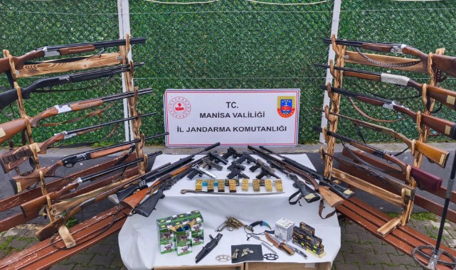 Manisa'da Jandarma'dan Uyuşturucu ve Kaçakçılık Operasyonu