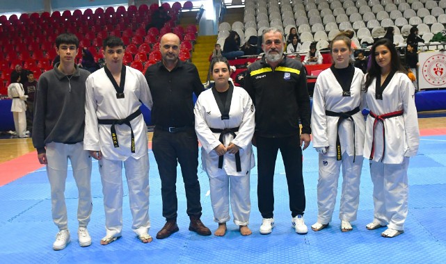 YUNUSEMRE'NİN GENÇ TAEKWONDOCULARINDAN 9 MADALYA