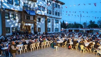 Yunusemre’de Ramazan Coşkusu Fatih Koca ile Zirvede