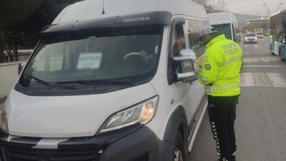 Manisa'da Okul Servislerine Sıkı Denetim: Cezalar Kesildi, Araç Men Edildi