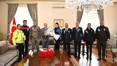 Manisa Emniyetinden Vali Özkan'a  Anlamlı Ziyret