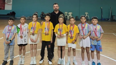 Manisa’da 11 Yaş Altı Badminton Heyecanı Sona Erdi