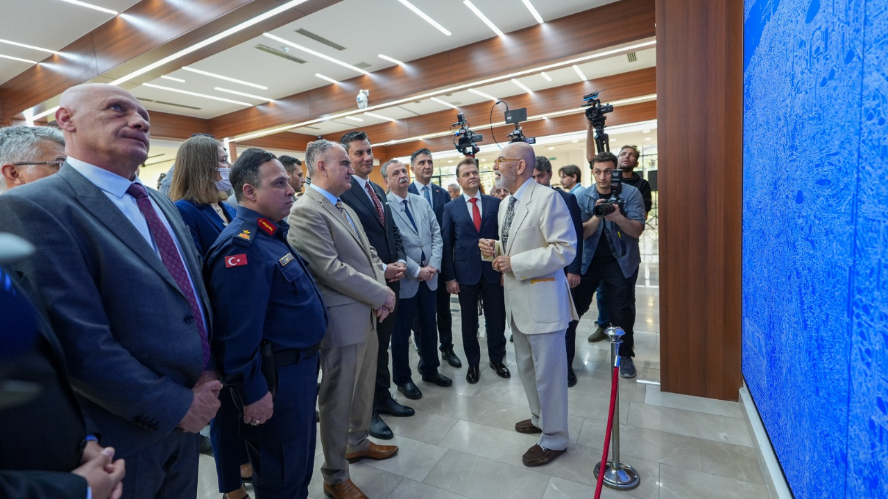 Mesir Festivali Coşkusu Devrim Erbil’in Sergisiyle Başladı