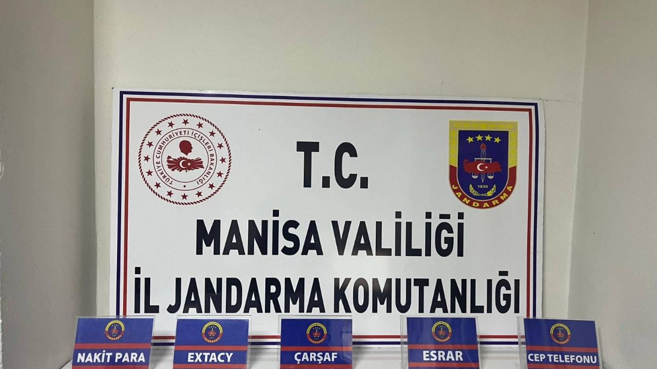 Salihli'de Uyuşturucu Operasyonu: Satışa Hazır Esrar ve Hap Ele Geçirildi
