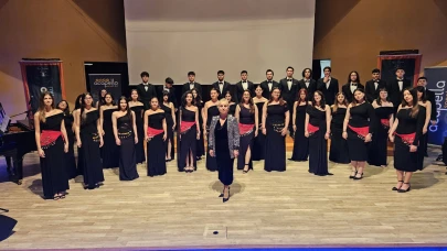 Manisa’nın Genç Korosu Antalya’dan Ödülle Döndü