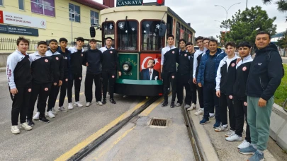 Şehzadeler Belediyespor Yıldız Erkek Voleybol Takımı Türkiye Finallerinde