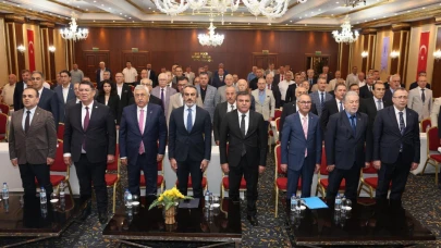 Esnafın Sorunları İzmir’de Masaya Yatırıldı
