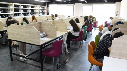 Yunusemre Kütüphaneleri Öğrencilerin Uğrak Noktası Oldu