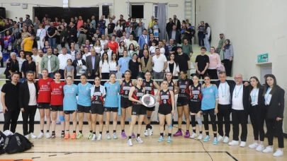 Turgutlu Belediyespor Kadın Basketbol Takımı Hedefin Üstünde Sezon Geçirdi