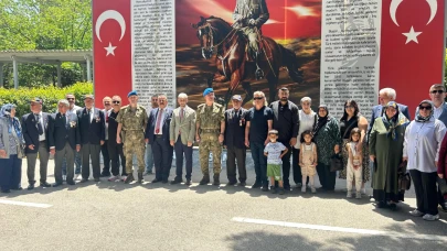 Mehmetçiklerle Aynı Sofrada Vefâ ve Kahramanlık Buluştu