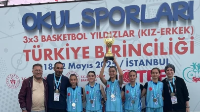 Ahmetli Gazi Ortaokulu’nun Yıldız Kızları Türkiye İkincisi Oldu