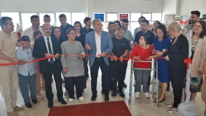 Muradiye Engelsiz Yaşam Merkezi’nde Anlamlı Sergi Açıldı