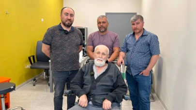 Kalp Krizi Geçiren Hastaya İlk Müdahaleyi Oğlu Yaptı