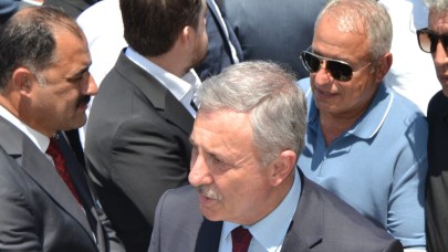Selçuk Özdağ, Ferdi Zeyrek’in Cenaze Törenine Katıldı