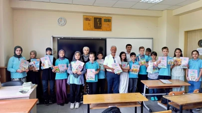 Dr. Muzaffer Yurttaş’tan Öğrencilere Edebiyatla Dolu Bir Gün