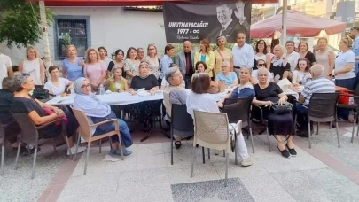 29 Ekim Kadınları Derneği’nden Merhum Ferdi Zeyrek Anısına Lokma Hayrı